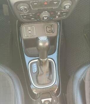 Джип Compass 2019 у Одесі на Automoto.ua Сірий Джип Compass, об'ємом двигуна 2.36 л та пробігом 148 тис. км за 17000 $, фото 14 на Automoto.ua