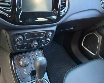 Сірий Джип Compass, об'ємом двигуна 0 л та пробігом 82 тис. км за 8000 $, фото 11 на Automoto.ua