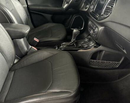 Серый Джип Компас, объемом двигателя 2.36 л и пробегом 80 тыс. км за 18800 $, фото 5 на Automoto.ua