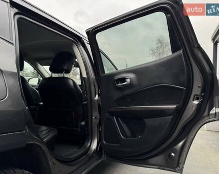 Сірий Джип Compass, об'ємом двигуна 2.36 л та пробігом 199 тис. км за 13900 $, фото 45 на Automoto.ua