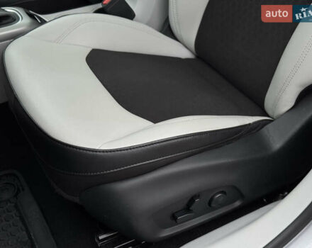 Серый Джип Компас, объемом двигателя 2.4 л и пробегом 130 тыс. км за 16950 $, фото 33 на Automoto.ua