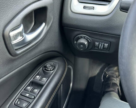 Серый Джип Компас, объемом двигателя 2.36 л и пробегом 133 тыс. км за 16450 $, фото 17 на Automoto.ua