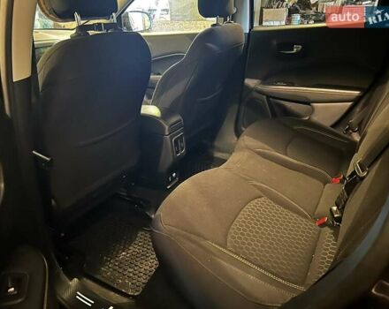 Сірий Джип Compass, об'ємом двигуна 2.36 л та пробігом 122 тис. км за 16500 $, фото 2 на Automoto.ua