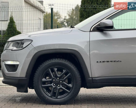 Серый Джип Компас, объемом двигателя 2.4 л и пробегом 130 тыс. км за 16950 $, фото 19 на Automoto.ua