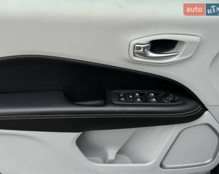 Серый Джип Компас, объемом двигателя 2.4 л и пробегом 130 тыс. км за 16950 $, фото 31 на Automoto.ua