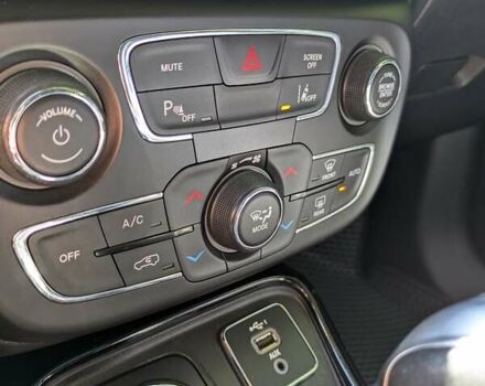 Серый Джип Компас, объемом двигателя 2.36 л и пробегом 123 тыс. км за 18750 $, фото 17 на Automoto.ua