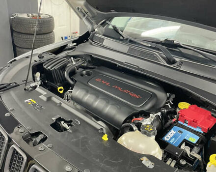 Сірий Джип Compass, об'ємом двигуна 2.4 л та пробігом 104 тис. км за 17900 $, фото 16 на Automoto.ua