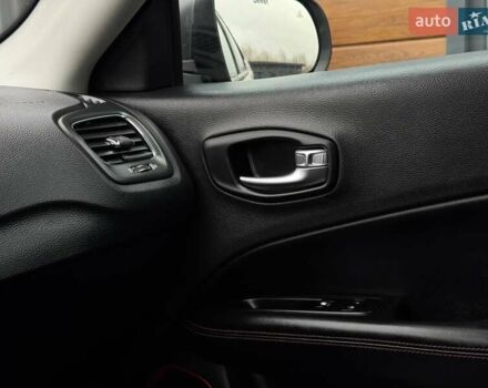 Сірий Джип Compass, об'ємом двигуна 2.36 л та пробігом 199 тис. км за 13900 $, фото 37 на Automoto.ua