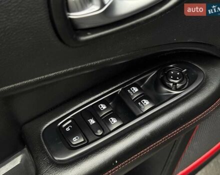 Сірий Джип Compass, об'ємом двигуна 2.36 л та пробігом 199 тис. км за 13900 $, фото 19 на Automoto.ua