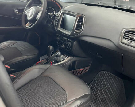 Сірий Джип Compass, об'ємом двигуна 2.4 л та пробігом 104 тис. км за 17900 $, фото 13 на Automoto.ua