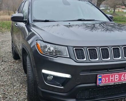 Серый Джип Компас, объемом двигателя 2.36 л и пробегом 124 тыс. км за 15755 $, фото 3 на Automoto.ua