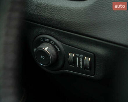 Серый Джип Компас, объемом двигателя 2.36 л и пробегом 108 тыс. км за 17900 $, фото 16 на Automoto.ua