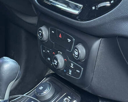 Сірий Джип Compass, об'ємом двигуна 2.4 л та пробігом 194 тис. км за 14300 $, фото 9 на Automoto.ua