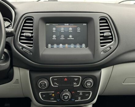 Сірий Джип Compass, об'ємом двигуна 2.4 л та пробігом 130 тис. км за 17350 $, фото 16 на Automoto.ua