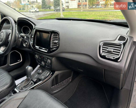 Серый Джип Компас, объемом двигателя 2.4 л и пробегом 110 тыс. км за 16900 $, фото 18 на Automoto.ua