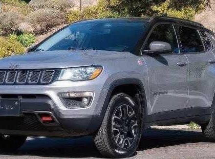 Сірий Джип Compass, об'ємом двигуна 2.4 л та пробігом 57 тис. км за 3500 $, фото 2 на Automoto.ua
