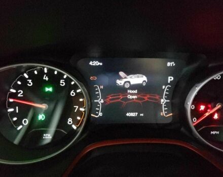 Сірий Джип Compass, об'ємом двигуна 0 л та пробігом 40 тис. км за 3000 $, фото 8 на Automoto.ua