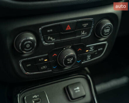 Серый Джип Компас, объемом двигателя 2.36 л и пробегом 108 тыс. км за 17900 $, фото 26 на Automoto.ua