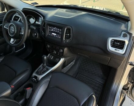 Сірий Джип Compass, об'ємом двигуна 2.4 л та пробігом 128 тис. км за 16900 $, фото 21 на Automoto.ua