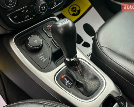 Сірий Джип Compass, об'ємом двигуна 2.4 л та пробігом 111 тис. км за 18999 $, фото 13 на Automoto.ua