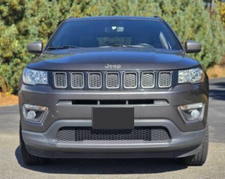 Серый Джип Компас, объемом двигателя 2.4 л и пробегом 28 тыс. км за 4400 $, фото 1 на Automoto.ua