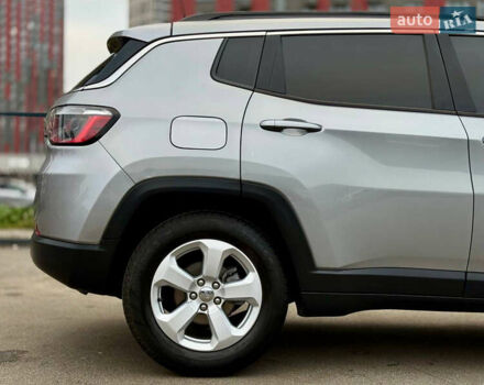 Сірий Джип Compass, об'ємом двигуна 2.4 л та пробігом 128 тис. км за 17800 $, фото 11 на Automoto.ua