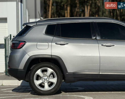 Сірий Джип Compass, об'ємом двигуна 2.4 л та пробігом 128 тис. км за 16900 $, фото 8 на Automoto.ua