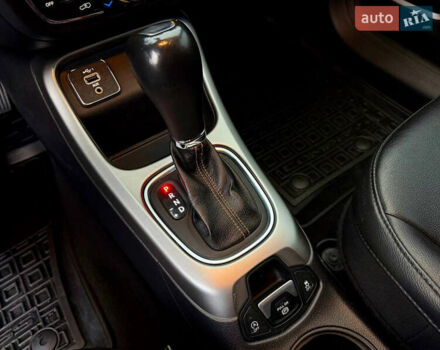 Сірий Джип Compass, об'ємом двигуна 2.4 л та пробігом 128 тис. км за 17800 $, фото 31 на Automoto.ua