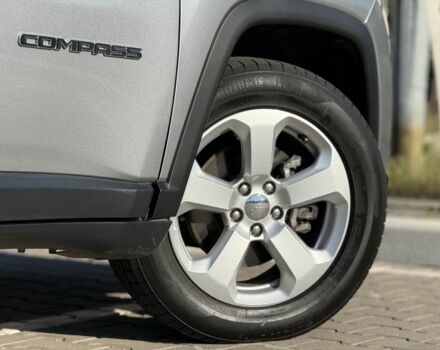 Сірий Джип Compass, об'ємом двигуна 2.4 л та пробігом 128 тис. км за 16900 $, фото 6 на Automoto.ua