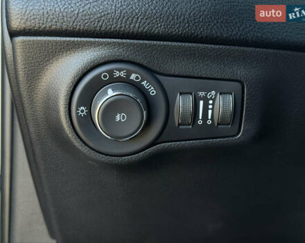 Сірий Джип Compass, об'ємом двигуна 2.4 л та пробігом 128 тис. км за 16900 $, фото 28 на Automoto.ua