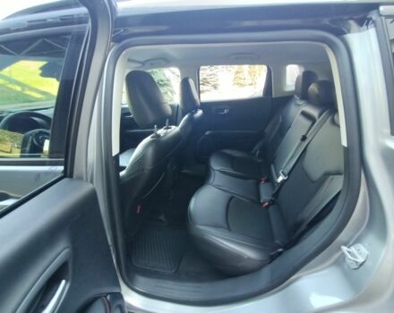 Сірий Джип Compass, об'ємом двигуна 2 л та пробігом 107 тис. км за 19300 $, фото 5 на Automoto.ua