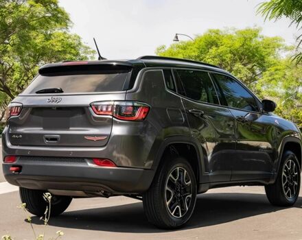 Серый Джип Компас, объемом двигателя 2.4 л и пробегом 14 тыс. км за 5400 $, фото 4 на Automoto.ua