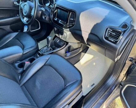 Сірий Джип Compass, об'ємом двигуна 2.4 л та пробігом 107 тис. км за 16000 $, фото 8 на Automoto.ua
