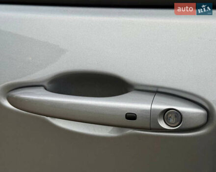 Сірий Джип Compass, об'ємом двигуна 2.4 л та пробігом 128 тис. км за 17800 $, фото 18 на Automoto.ua