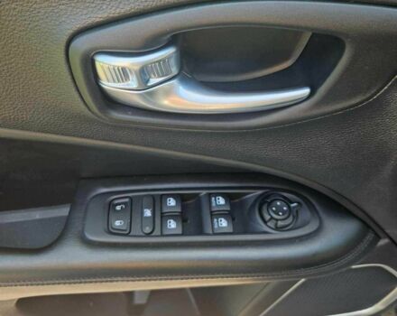 Сірий Джип Compass, об'ємом двигуна 0 л та пробігом 102 тис. км за 11900 $, фото 14 на Automoto.ua