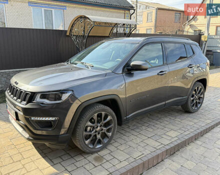 Сірий Джип Compass, об'ємом двигуна 2.4 л та пробігом 108 тис. км за 21274 $, фото 1 на Automoto.ua