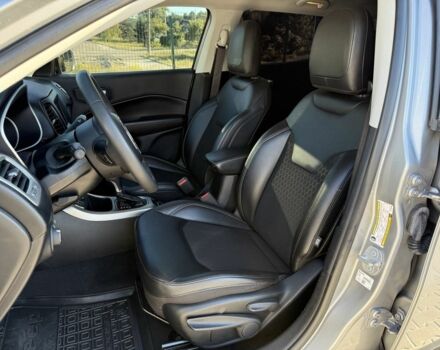 Сірий Джип Compass, об'ємом двигуна 2.4 л та пробігом 128 тис. км за 16900 $, фото 19 на Automoto.ua