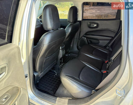 Сірий Джип Compass, об'ємом двигуна 2.4 л та пробігом 128 тис. км за 16900 $, фото 33 на Automoto.ua