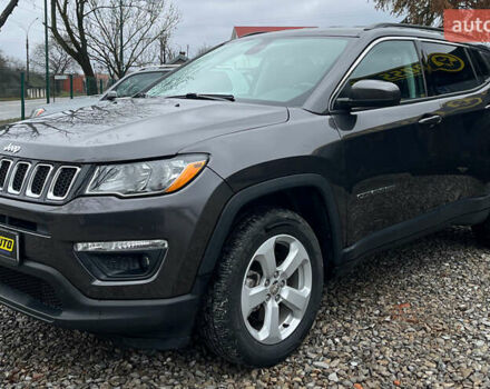Серый Джип Компас, объемом двигателя 2.4 л и пробегом 111 тыс. км за 18999 $, фото 2 на Automoto.ua
