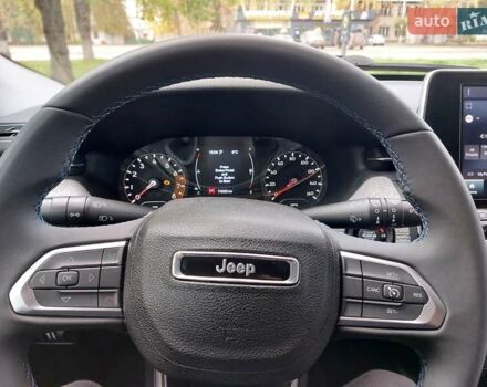 Джип Компас 2021 в Ромнах на Automoto.ua Серый Джип Компас, объемом двигателя 2.36 л и пробегом 74 тыс. км за 17600 $, фото 10 на Automoto.ua