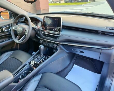 Сірий Джип Compass, об'ємом двигуна 2.4 л та пробігом 55 тис. км за 18000 $, фото 16 на Automoto.ua