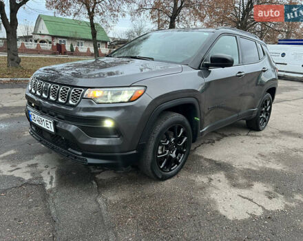 Сірий Джип Compass, об'ємом двигуна 2.4 л та пробігом 45 тис. км за 17900 $, фото 1 на Automoto.ua