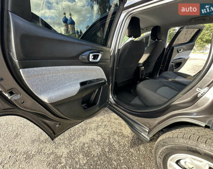 Серый Джип Компас, объемом двигателя 2.4 л и пробегом 85 тыс. км за 18500 $, фото 46 на Automoto.ua