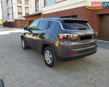 Серый Джип Компас, объемом двигателя 2.36 л и пробегом 55 тыс. км за 17000 $, фото 1 на Automoto.ua