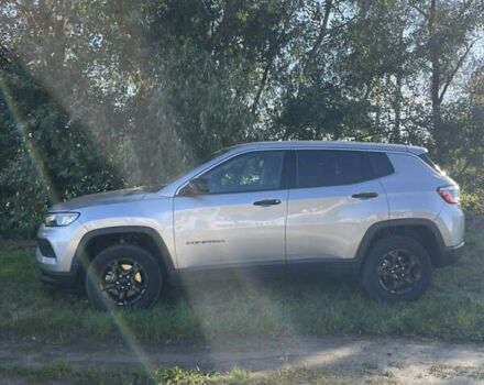 Серый Джип Компас, объемом двигателя 2.36 л и пробегом 9 тыс. км за 21900 $, фото 5 на Automoto.ua