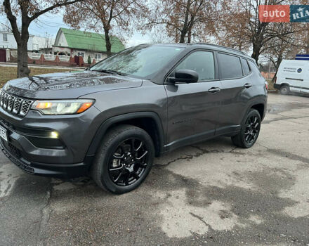 Сірий Джип Compass, об'ємом двигуна 2.4 л та пробігом 45 тис. км за 17900 $, фото 2 на Automoto.ua