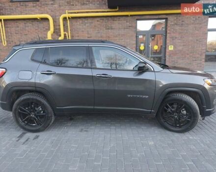 Серый Джип Компас, объемом двигателя 2.36 л и пробегом 44 тыс. км за 18799 $, фото 2 на Automoto.ua