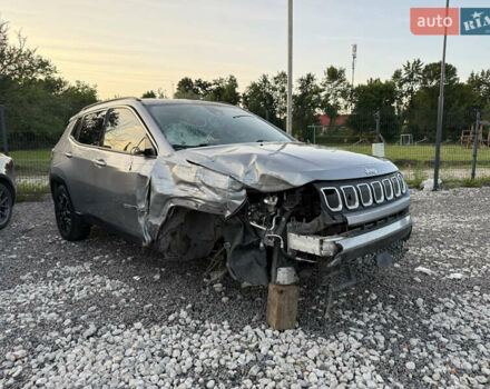 Сірий Джип Compass, об'ємом двигуна 2.4 л та пробігом 163 тис. км за 8900 $, фото 6 на Automoto.ua