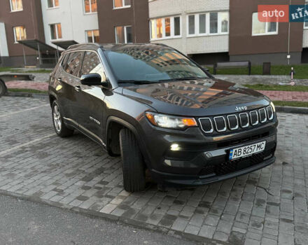 Серый Джип Компас, объемом двигателя 2.36 л и пробегом 110 тыс. км за 18700 $, фото 1 на Automoto.ua