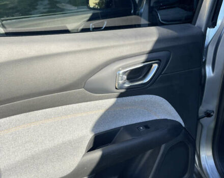 Серый Джип Компас, объемом двигателя 2.36 л и пробегом 9 тыс. км за 21900 $, фото 22 на Automoto.ua